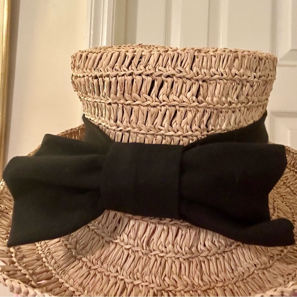 Packable Straw Hat with Black Bow and Coastal Grandma Vibes - Picture 3 of 9